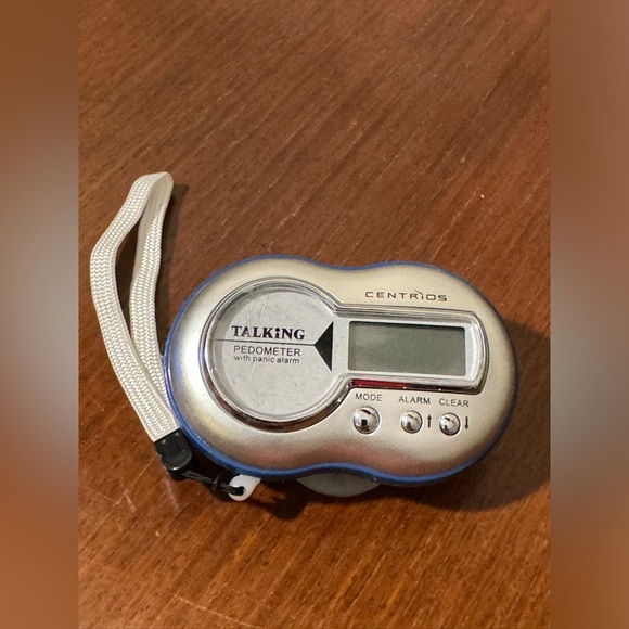 New In Box Centrios Talking Digital Pedometer W/Calorie Counter & Panic Alarm - Picture 6 of 6